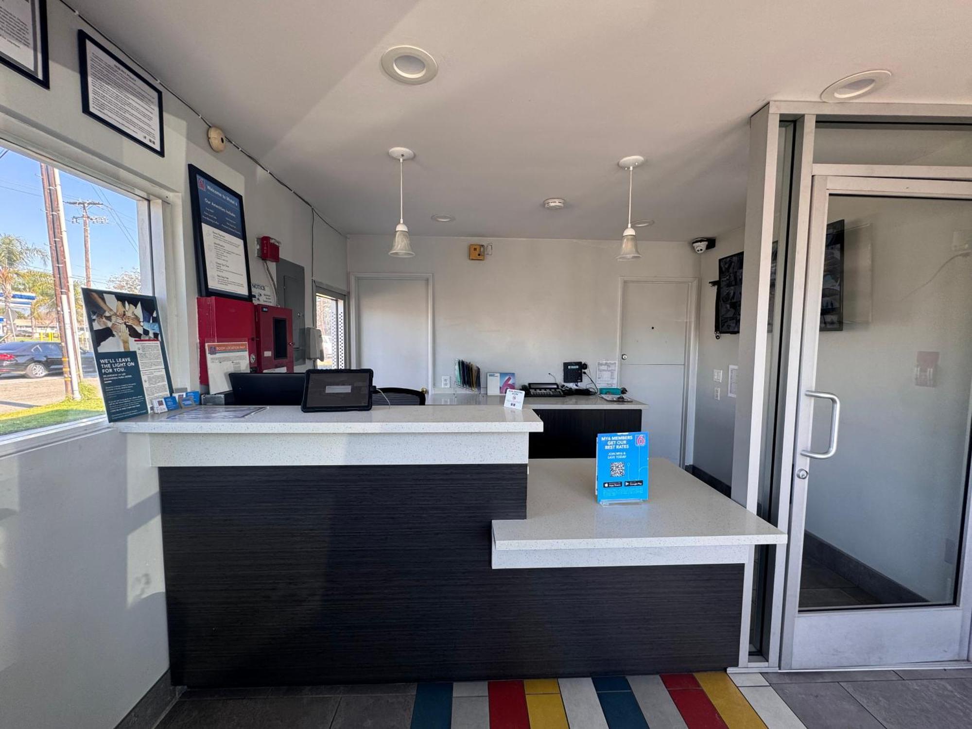 Motel 6 Ontario Airport Exterior foto