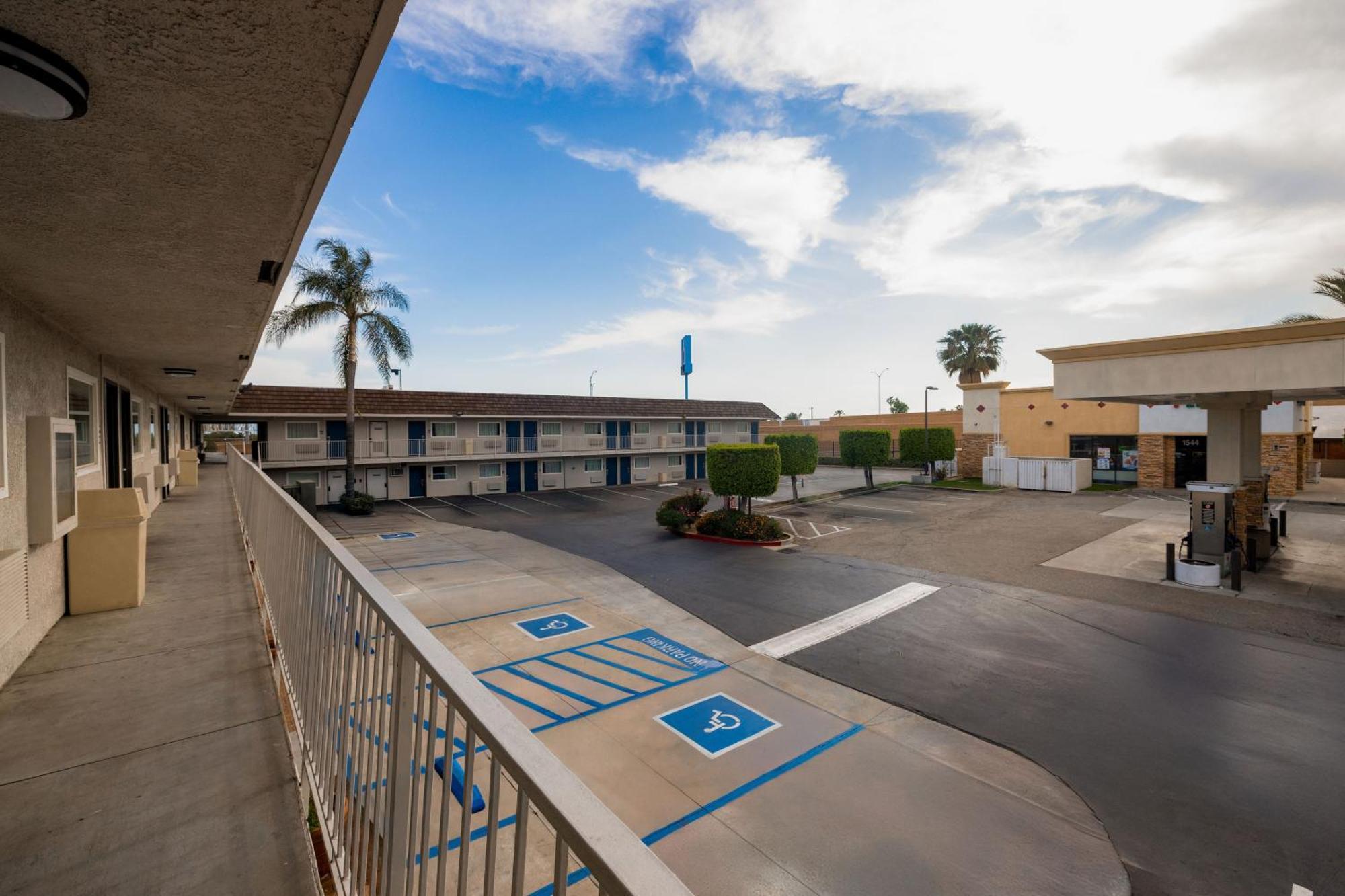 Motel 6 Ontario Airport Exterior foto