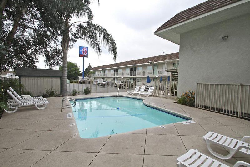 Motel 6 Ontario Airport Exterior foto